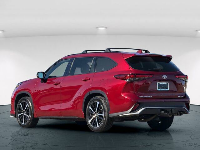 Used 2021 Toyota Highlander XSE image 5