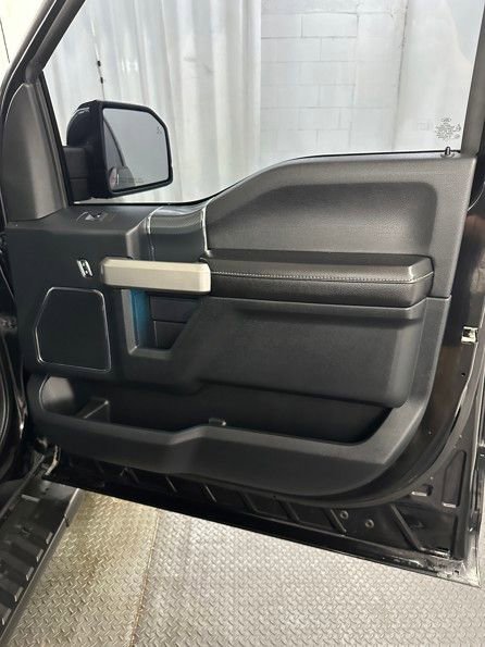 Used 2019 Ford F150 Lariat w/ Equipment Group 502A Luxury image 39