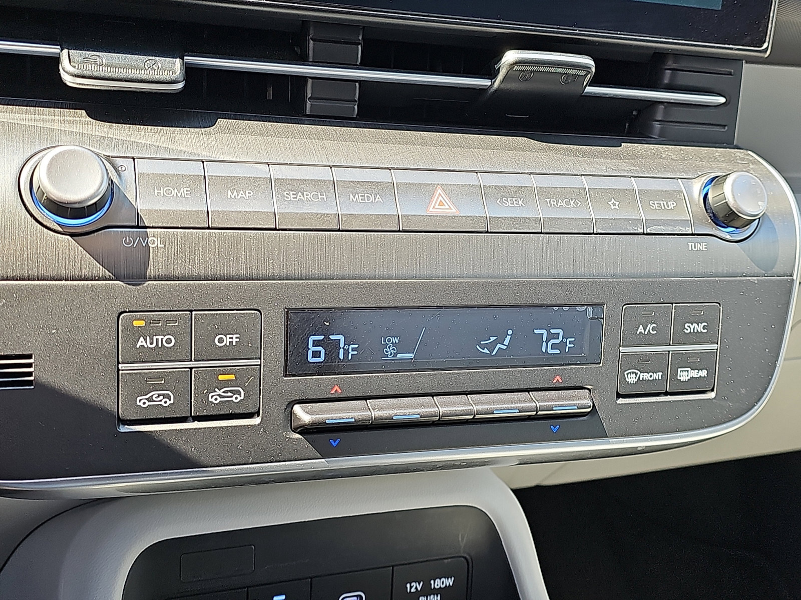 Used 2024 Hyundai Kona SEL image 16