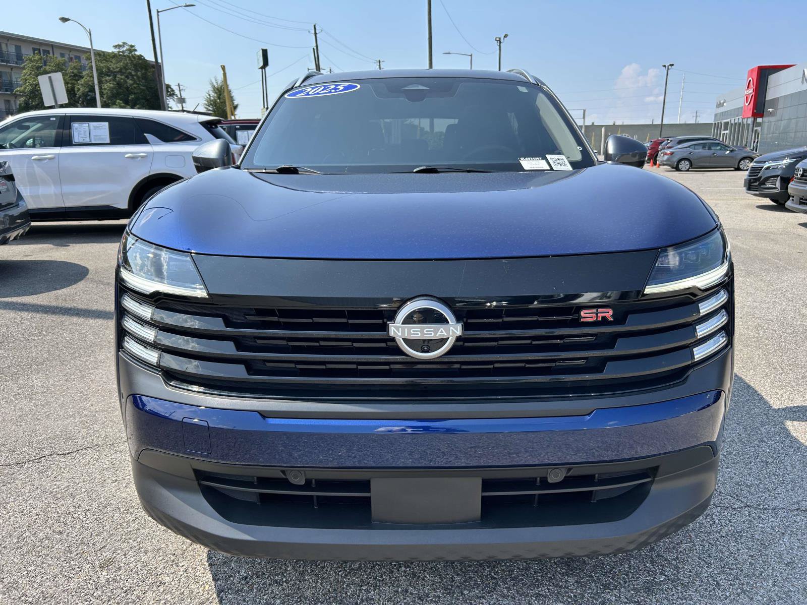 Used 2025 Nissan Kicks SR w/ SR Premium Package FWD image 6