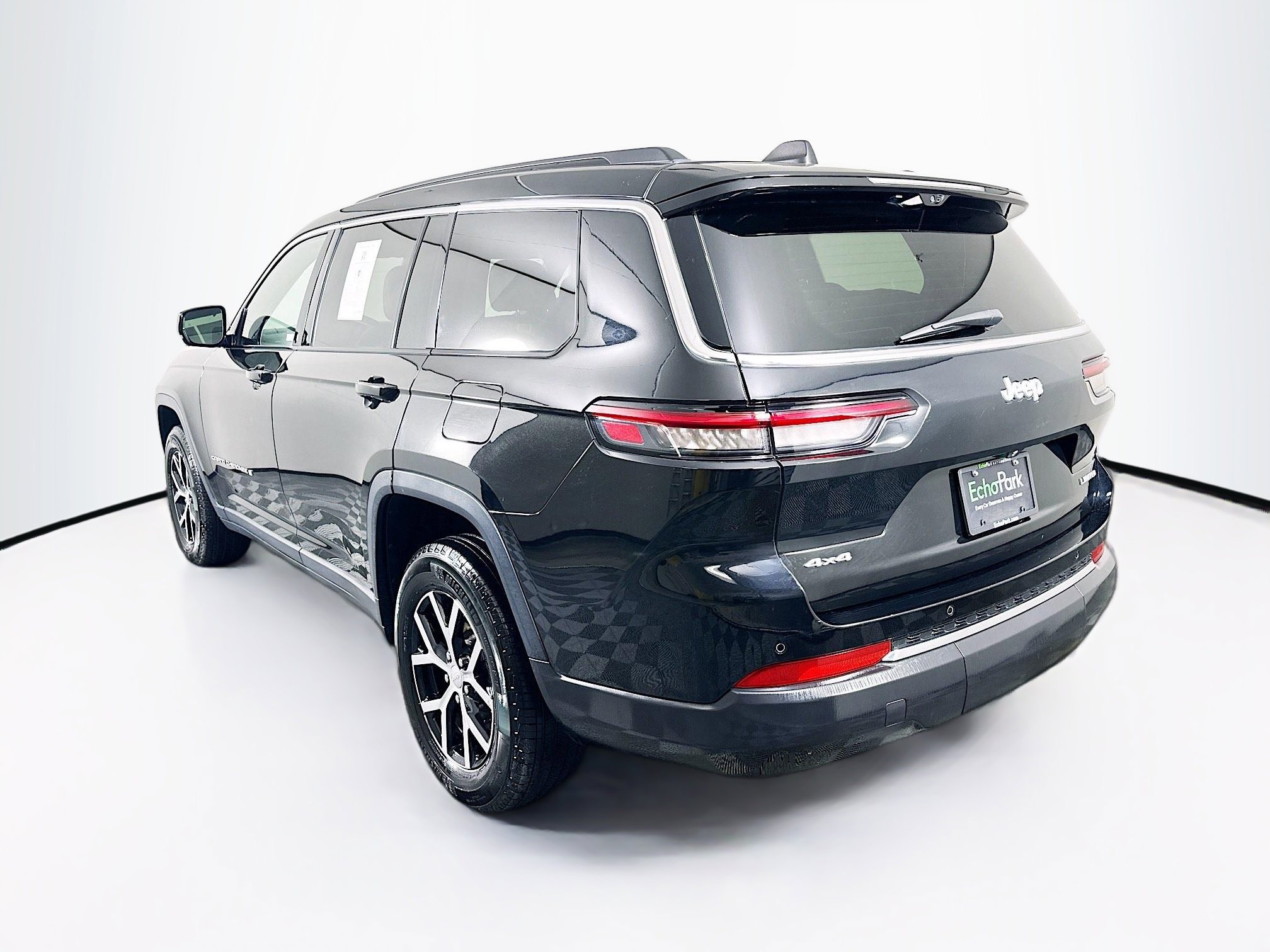 Used 2024 Jeep Grand Cherokee L Limited w/ Luxury Tech Group II image 5