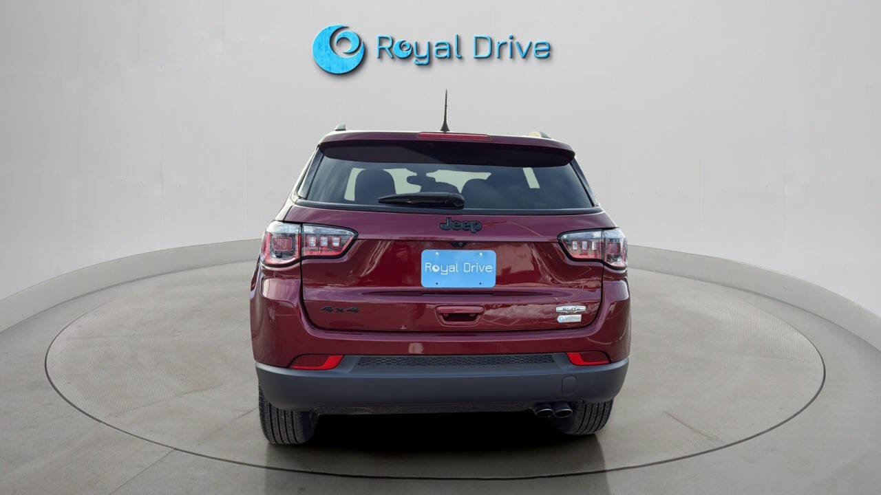 Used 2020 Jeep Compass Sport image 5