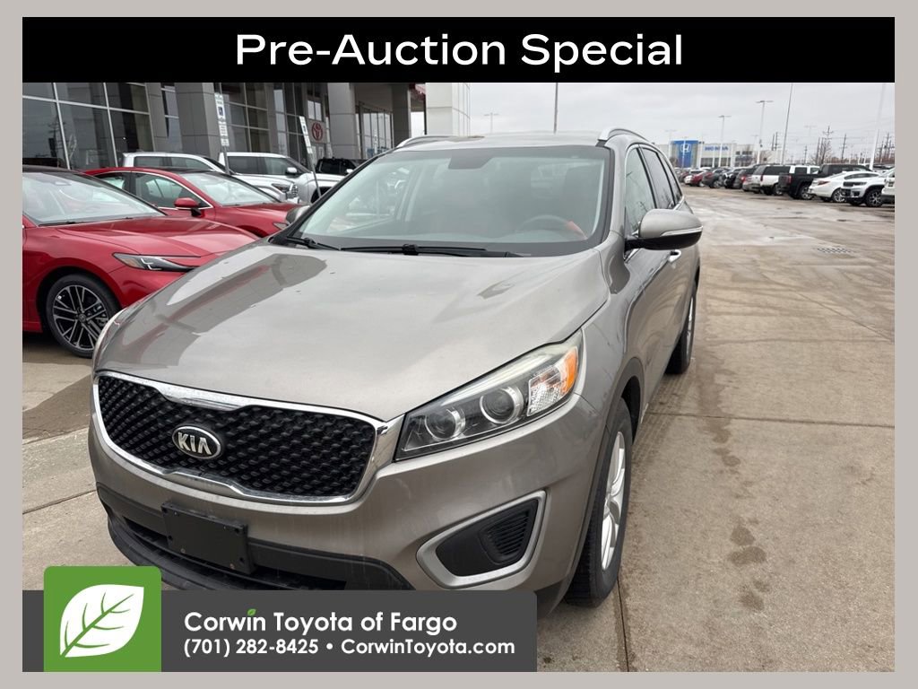 Used 2016 Kia Sorento LX image 1