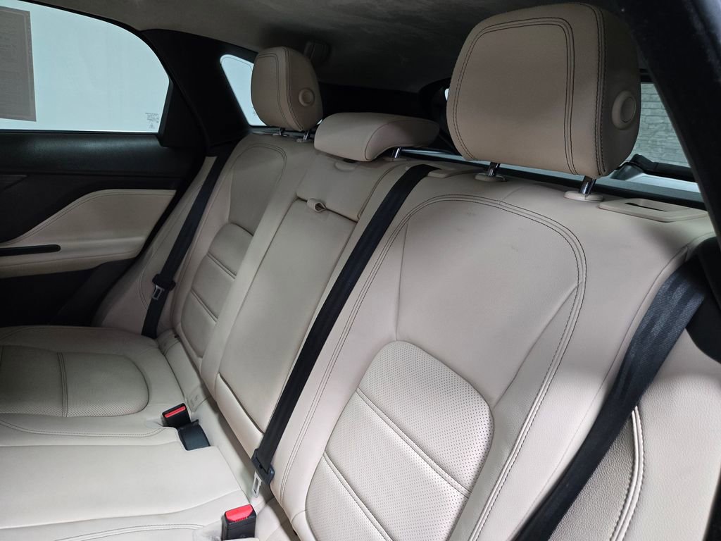 Used 2020 Jaguar F-PACE Prestige AWD/4WD image 33