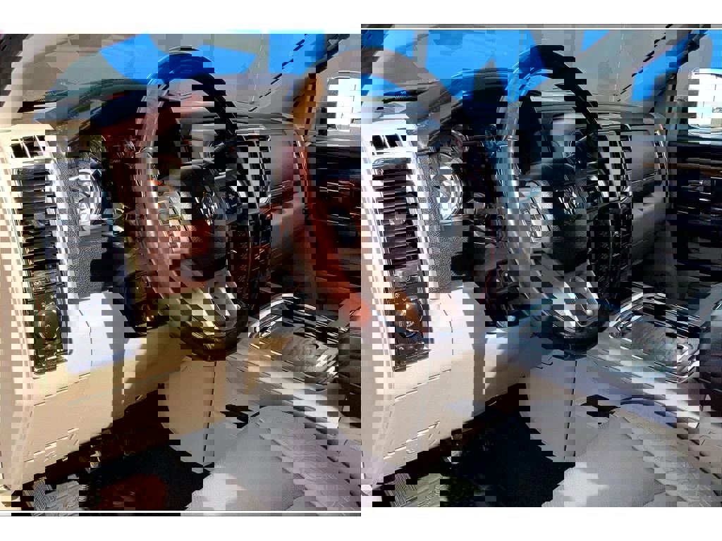 Used 2018 RAM 2500 Longhorn w/ Longhorn Southfork Package image 16