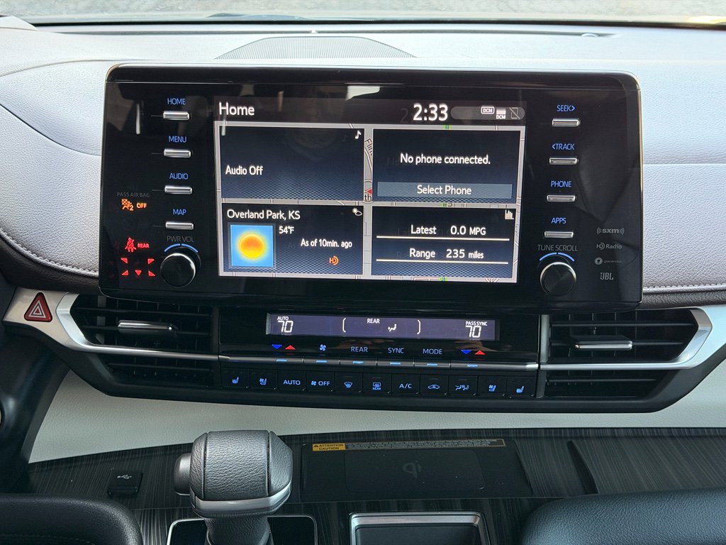 Used 2022 Toyota Sienna Platinum w/ Protection Package (TMS) image 15