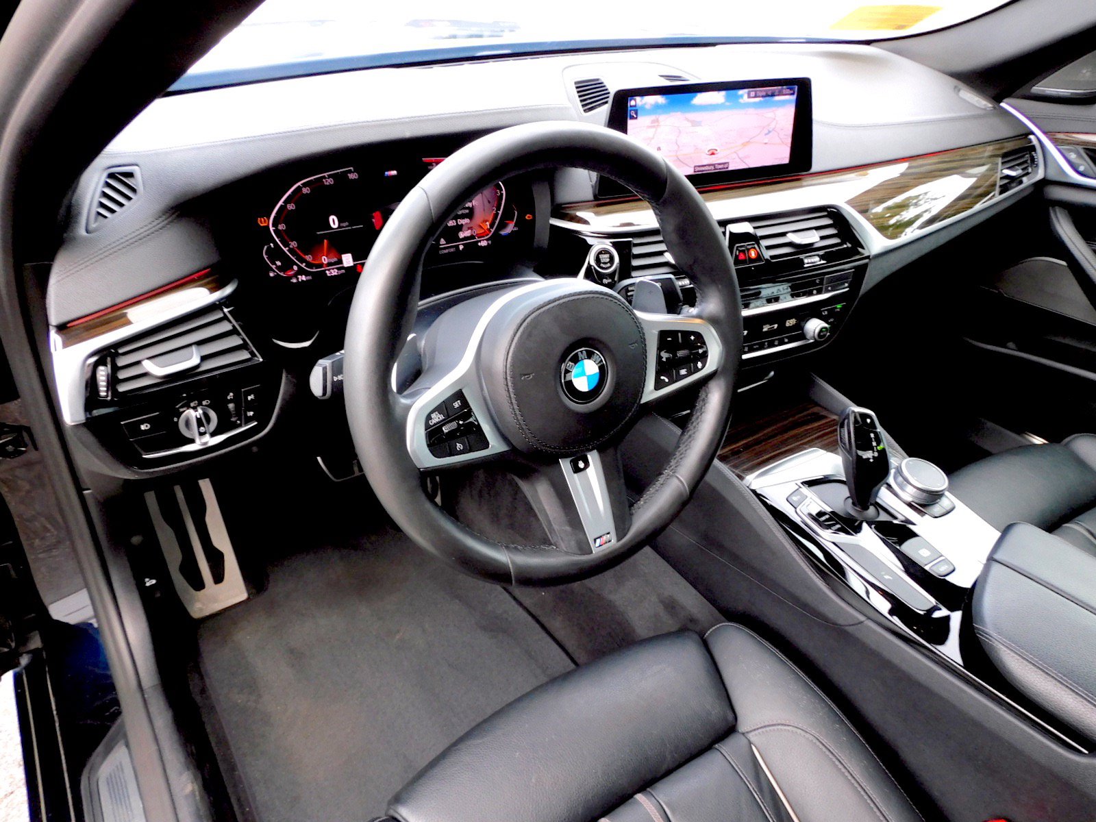 Used 2020 BMW 540i xDrive w/ M Sport Package AWD/4WD image 13