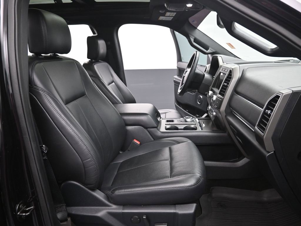 Used 2020 Ford Expedition Max XLT w/ Equipment Group 202A image 16