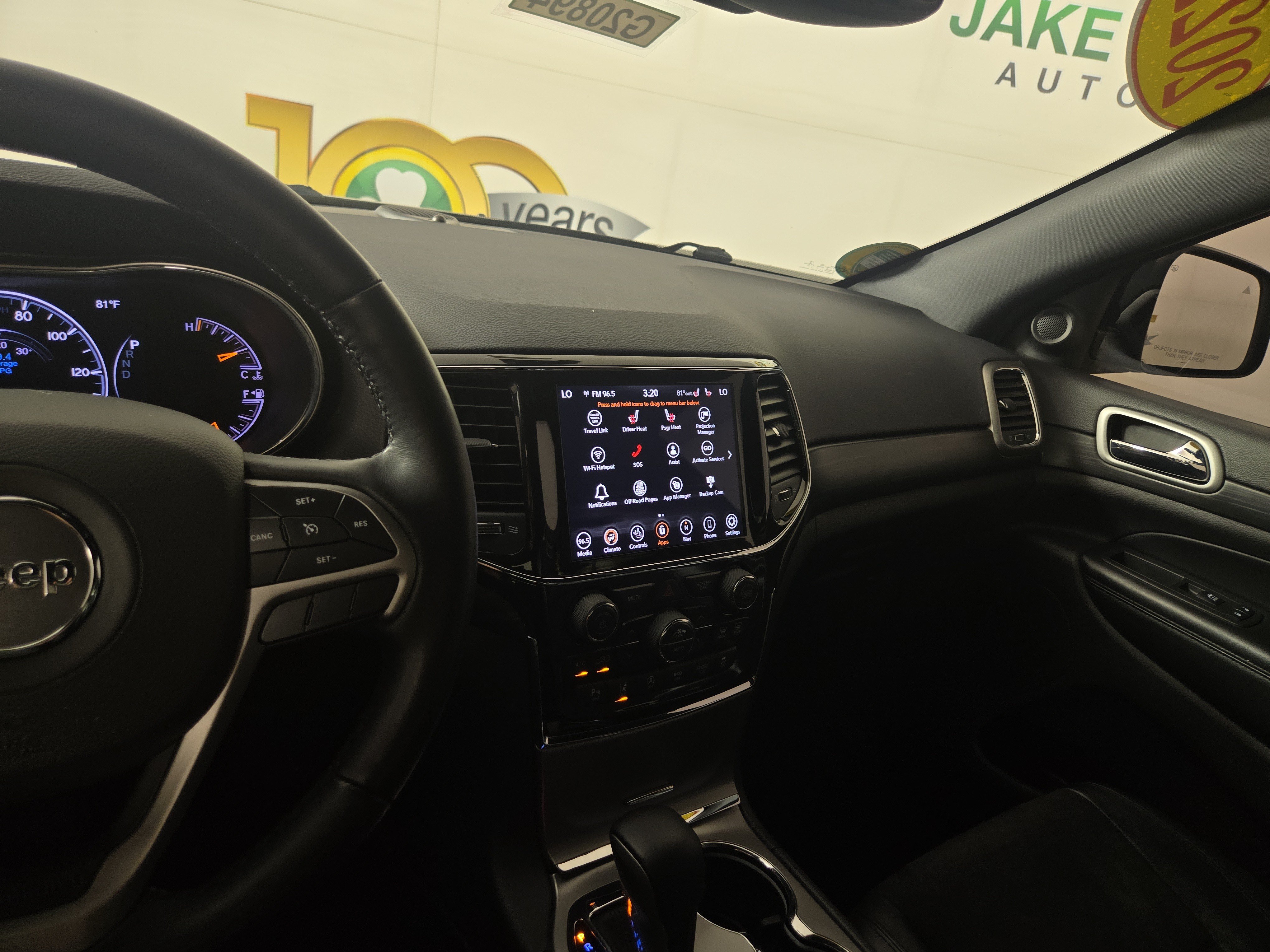 Used 2022 Jeep Grand Cherokee Laredo X AWD/4WD image 24