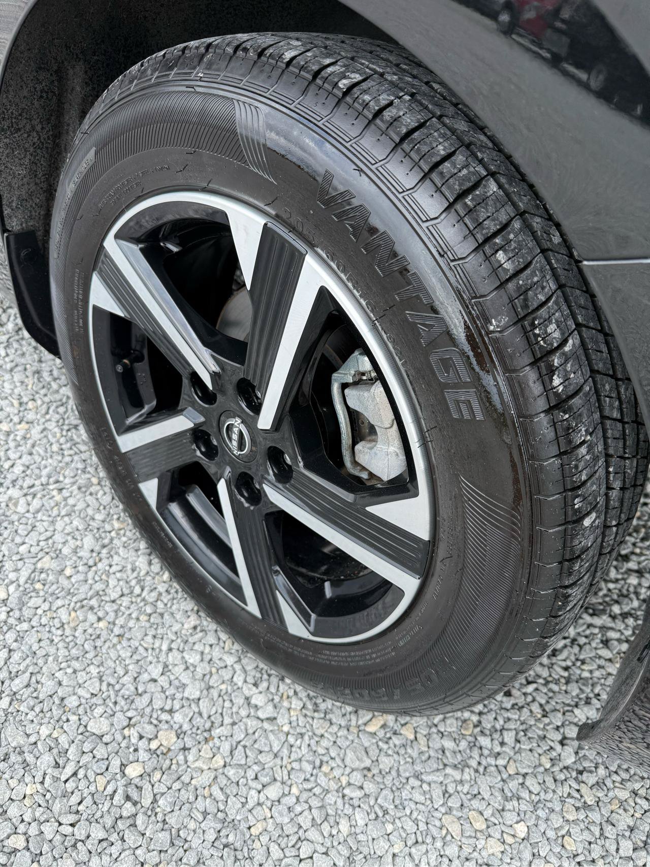 Used 2024 Nissan Sentra SV FWD image 9