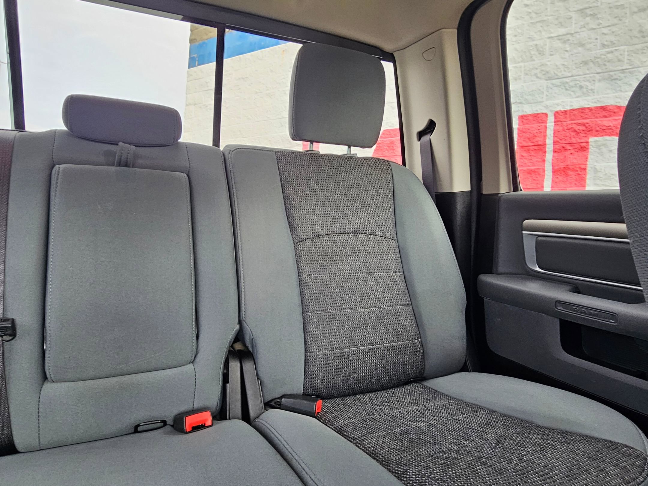 Used 2019 RAM 1500 Big Horn image 25