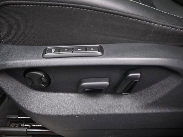 Used 2019 Volkswagen Atlas SEL Premium image 19