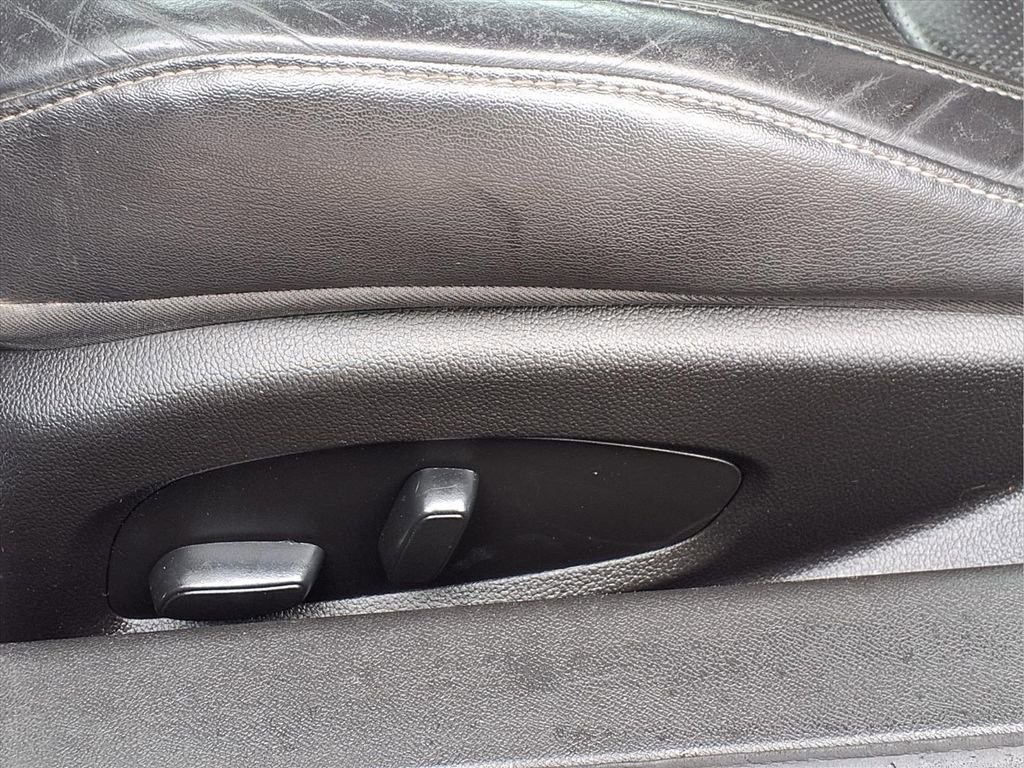 Used 2023 Chevrolet Camaro LT w/ RS Package image 23