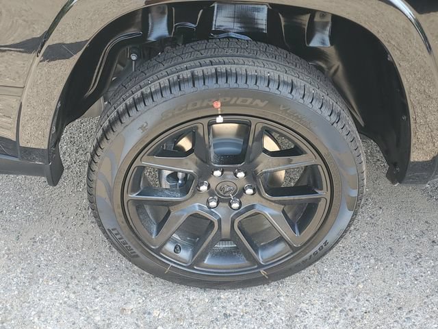 New 2026 RAM 1500 Laramie w/ Night Edition AWD/4WD image 5