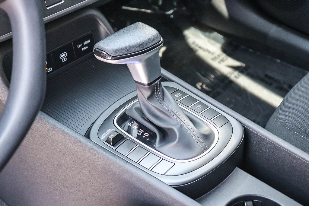 Used 2026 Hyundai Kona SE FWD image 21