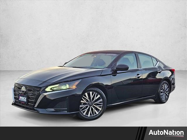 Used 2024 Nissan Altima 2.5 SV