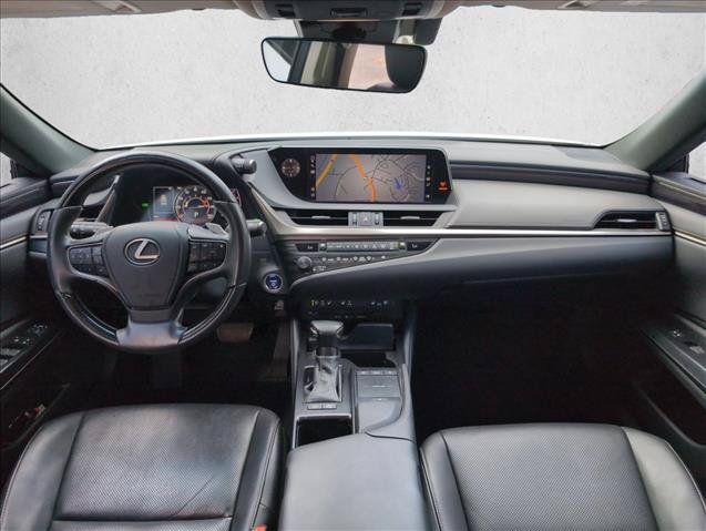 Used 2020 Lexus ES 300h w/ Premium Package FWD image 24