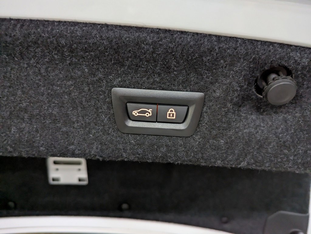 Used 2022 BMW M4 Coupe w/ Executive Package image 56