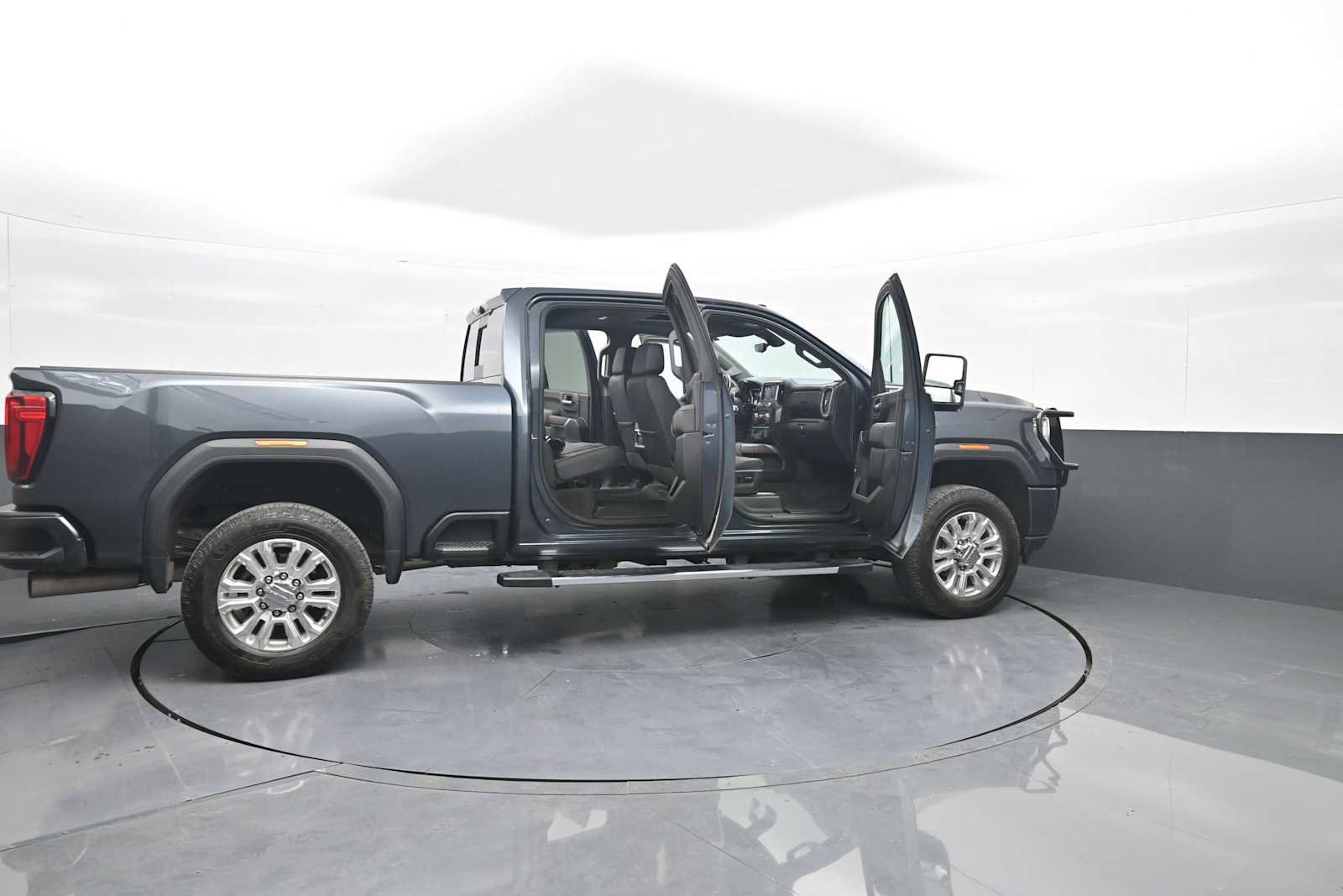 Used 2020 GMC Sierra 2500 Denali w/ Denali Ultimate Package AWD/4WD image 45