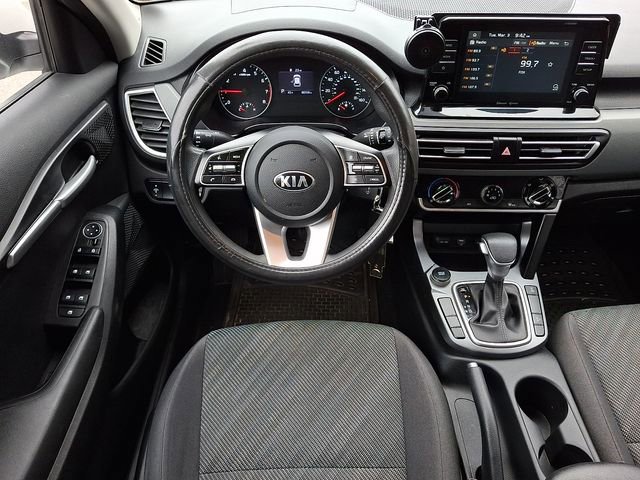 Used 2021 Kia Seltos LX image 11