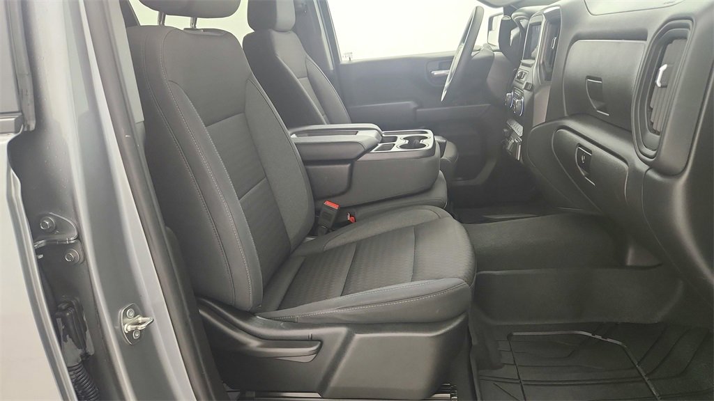 Used 2024 Chevrolet Silverado 1500 Custom Trail Boss w/ LPO, Dark Essentials Package image 32