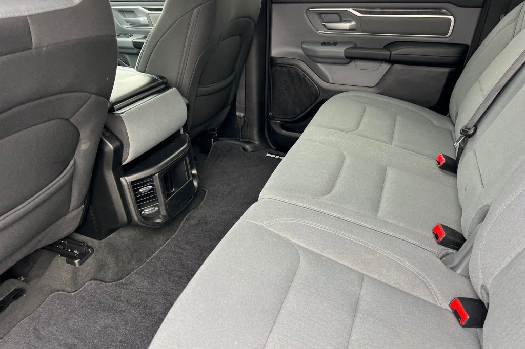 Used 2021 RAM 1500 Big Horn image 9