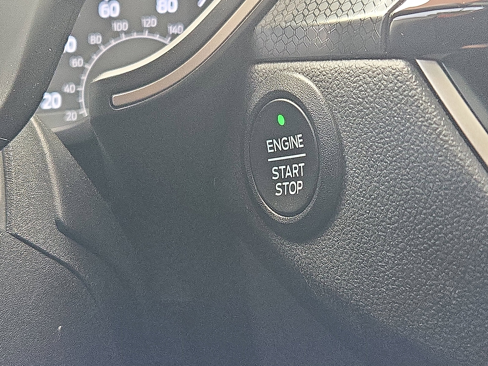 Used 2022 Ford Escape SEL w/ SEL Stealth AWD Package image 23