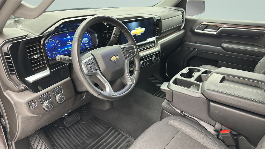 Used 2024 Chevrolet Silverado 1500 LT AWD/4WD image 12