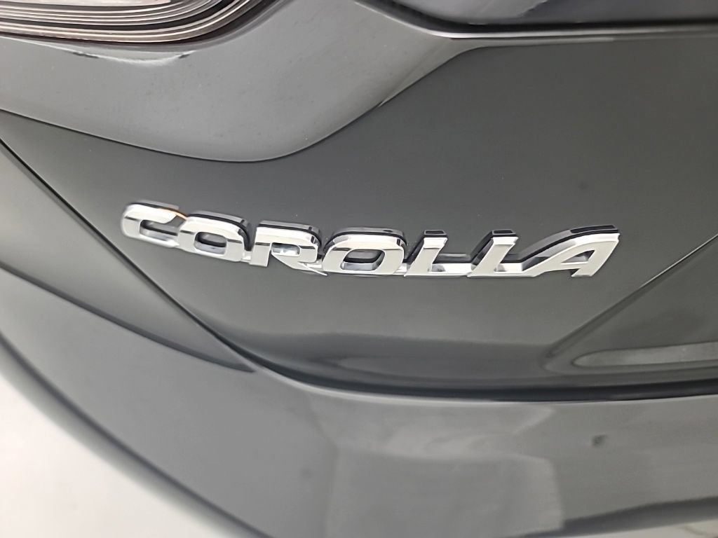 Used 2024 Toyota Corolla LE w/ LE Convenience Package FWD image 12