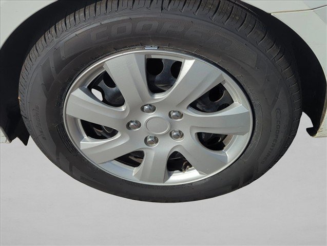 Used 2014 Chevrolet Cruze LS FWD image 24
