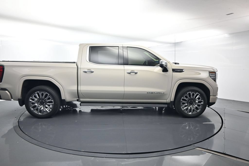 Used 2026 GMC Sierra 1500 Denali Ultimate AWD/4WD image 16