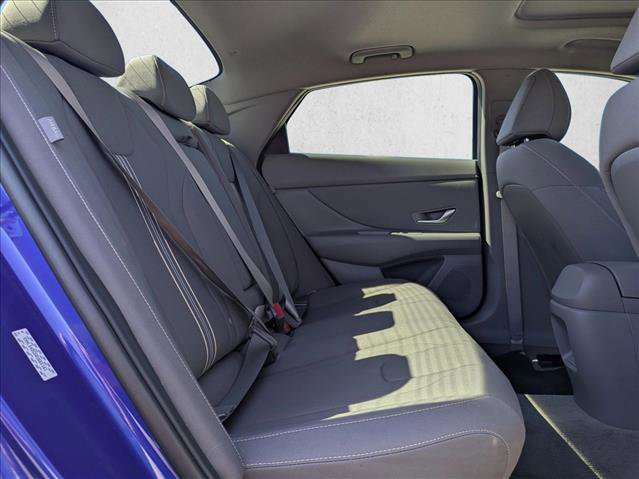 Used 2024 Hyundai Elantra SEL w/ Convenience Package image 19