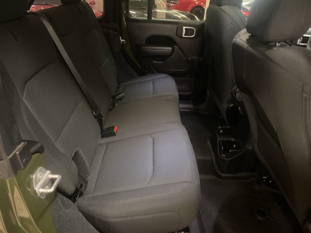 Used 2023 Jeep Wrangler Unlimited Sport AWD/4WD image 25
