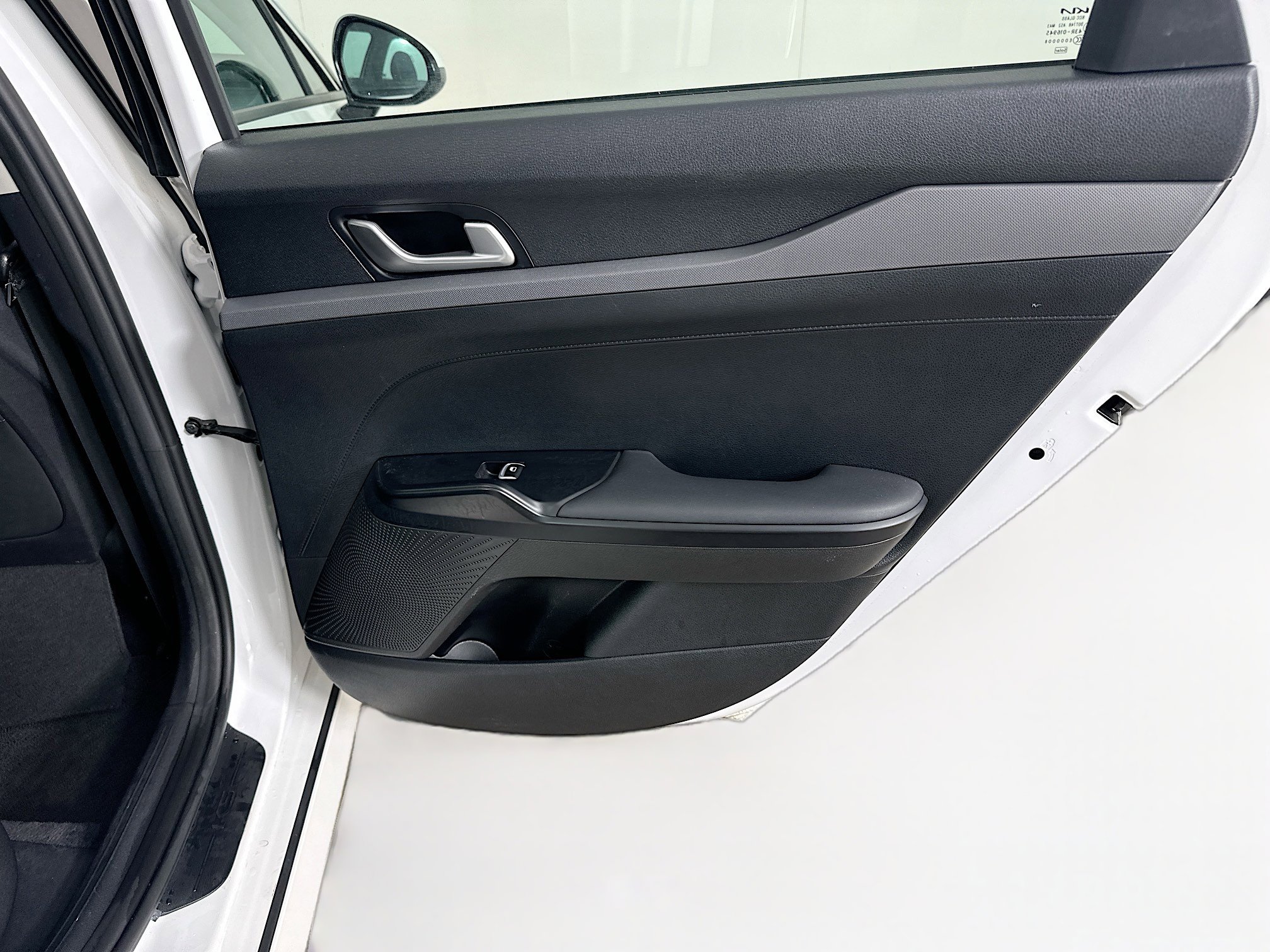 Used 2025 Kia K5 LXS image 28