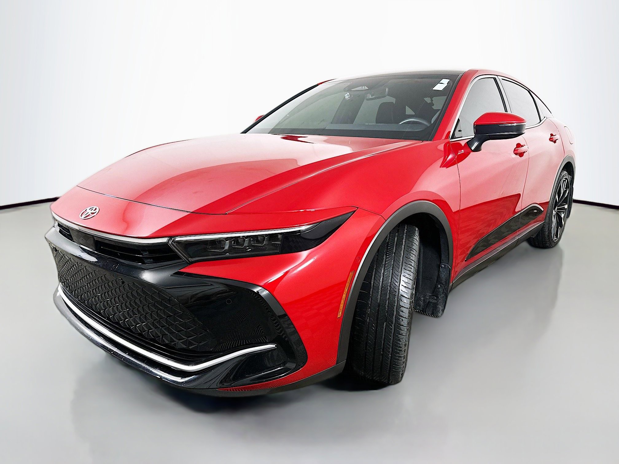 Used 2024 Toyota Crown Platinum image 3