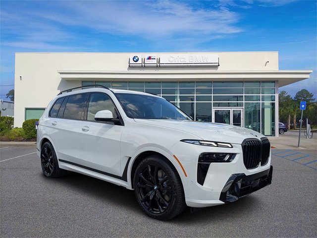 New 2026 BMW X7 xDrive40i w/ M Sport Package