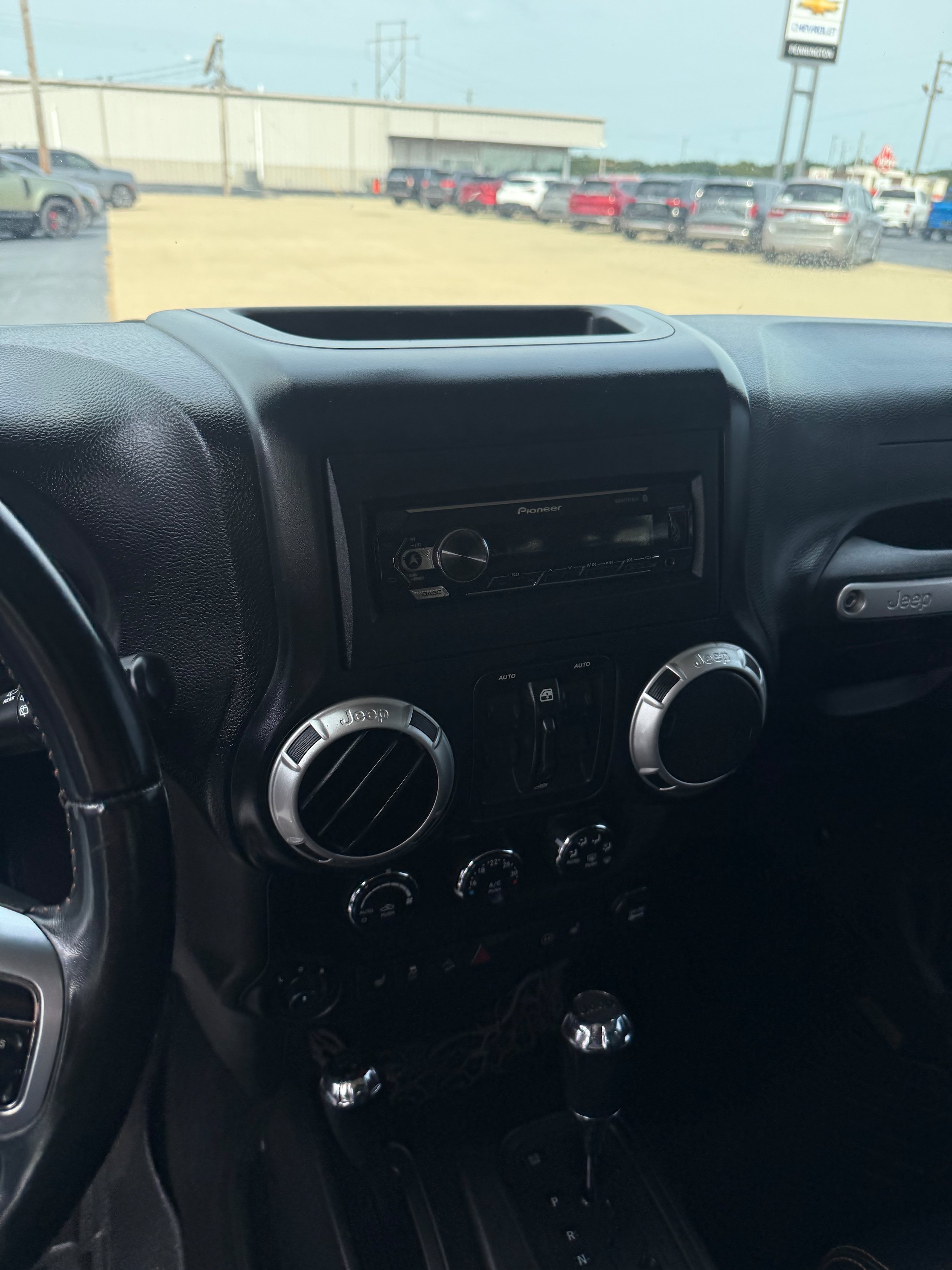 Used 2011 Jeep Wrangler Unlimited 70th Anniversary w/ Dual Top Group AWD/4WD image 9