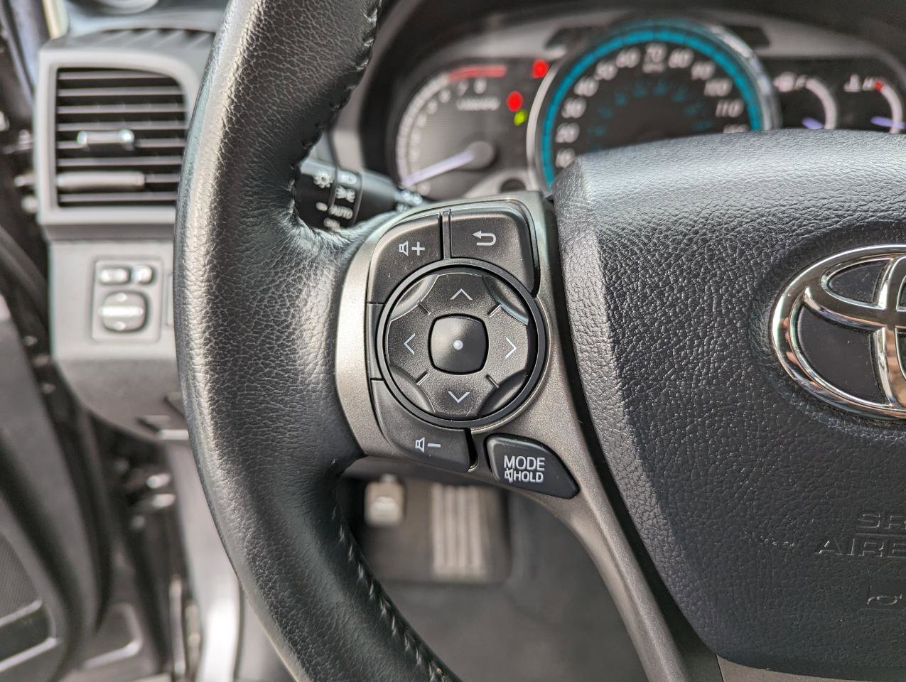 Used 2014 Toyota Venza Limited w/ Tow Prep Package AWD/4WD image 16