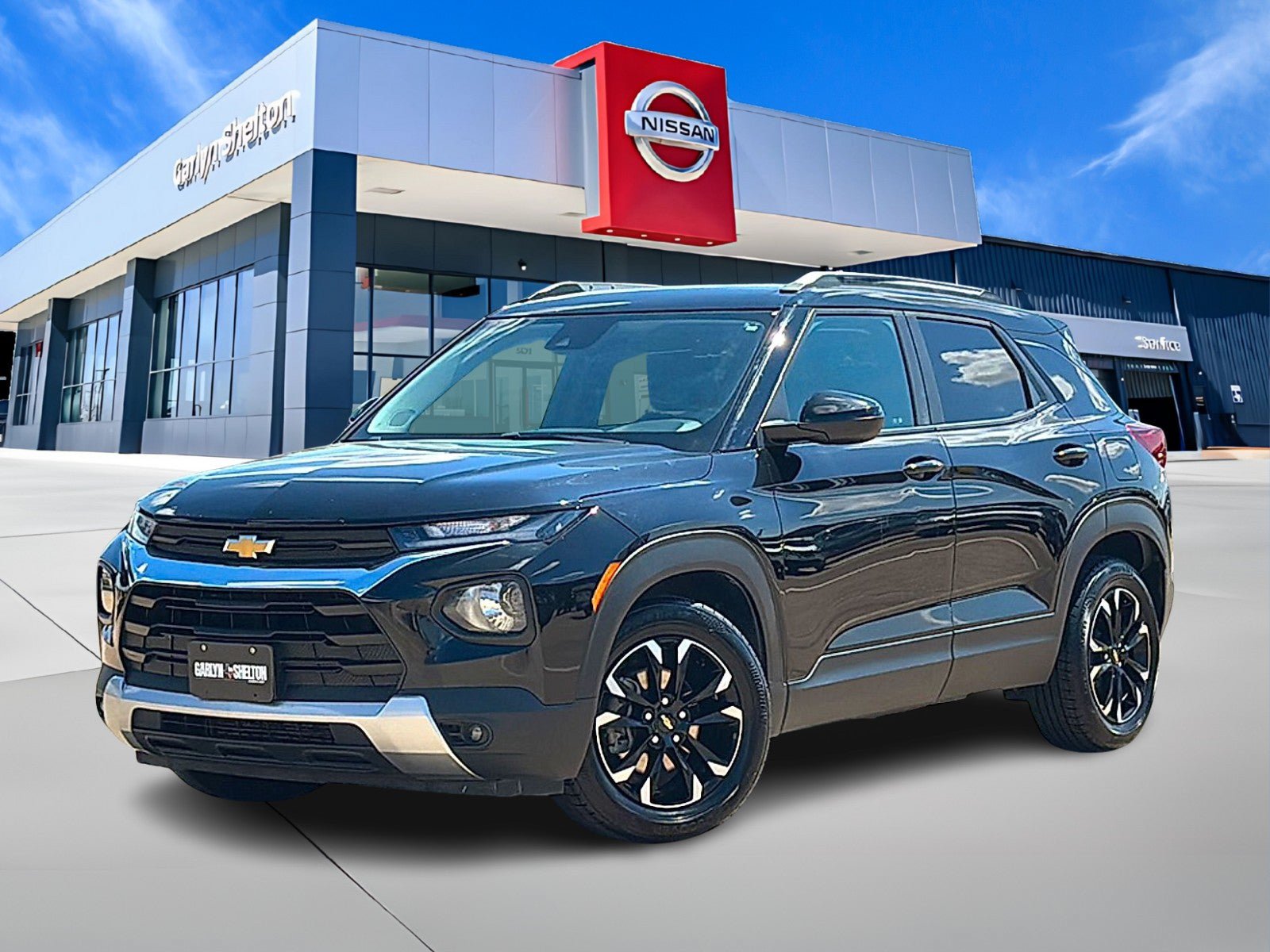Used 2022 Chevrolet TrailBlazer LT FWD image 1