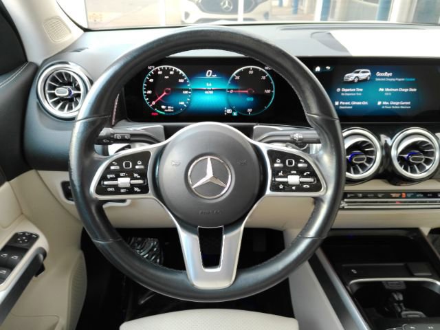 Used 2022 Mercedes-Benz EQB 300 4MATIC image 34