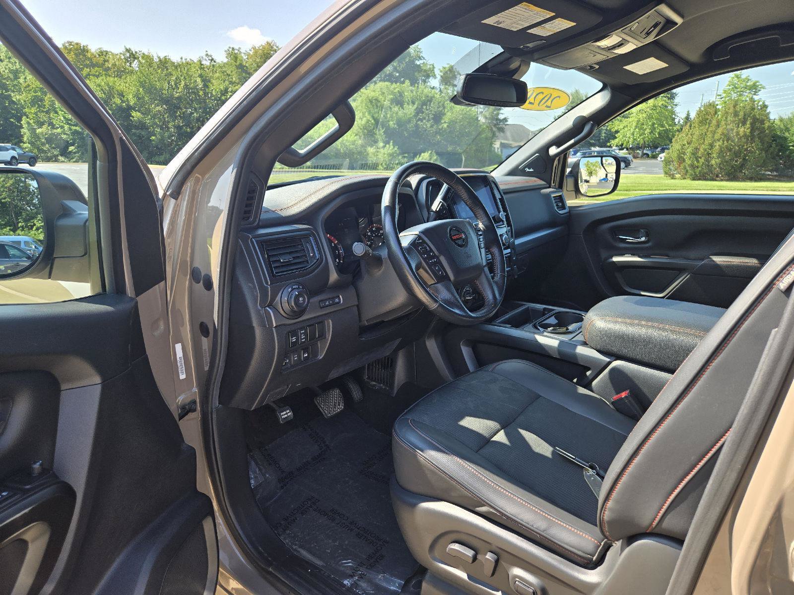Used 2020 Nissan Titan PRO-4X w/ Pro-4x Utility Package AWD/4WD image 11