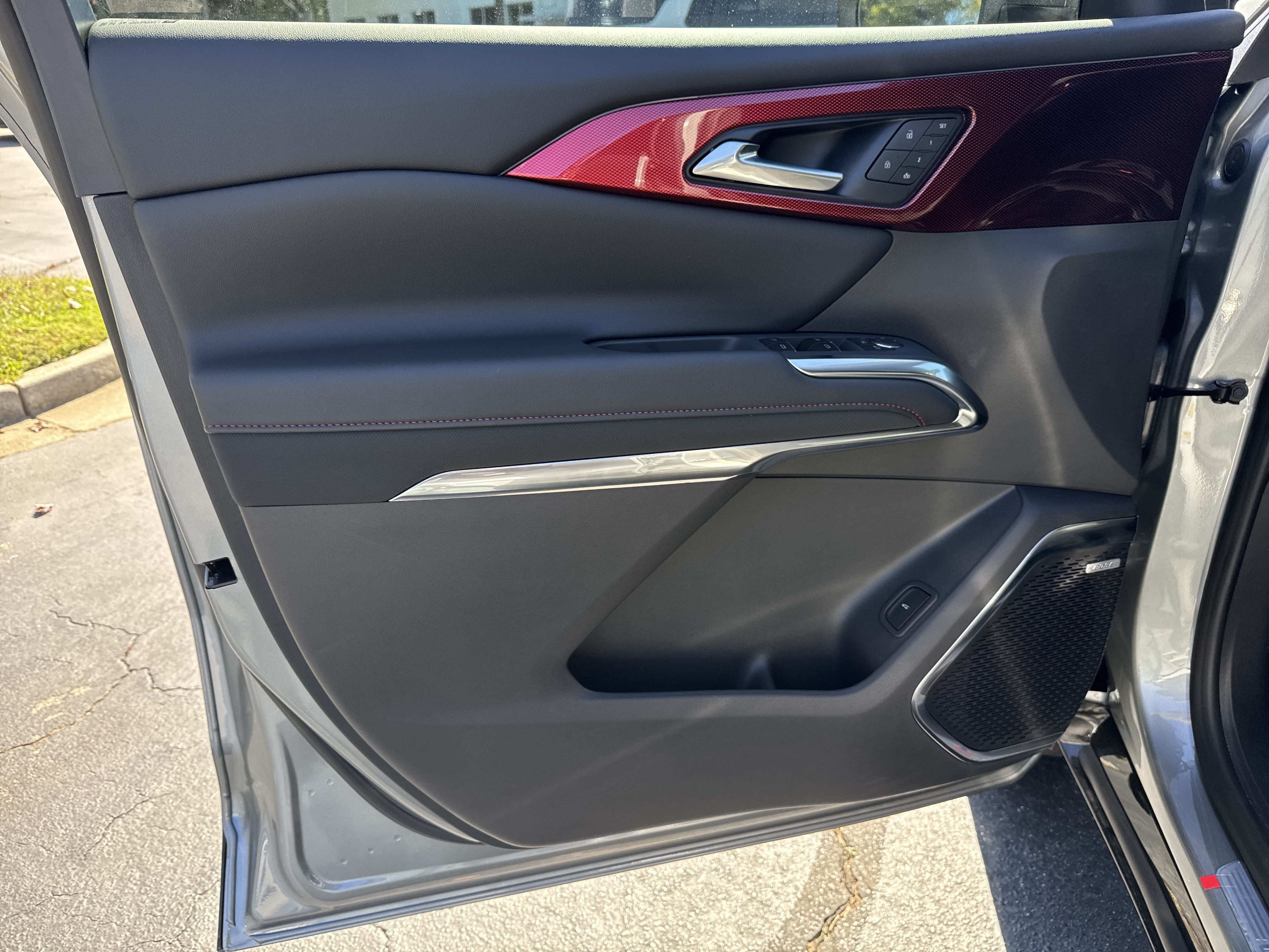 New 2026 Chevrolet Traverse RS FWD image 10