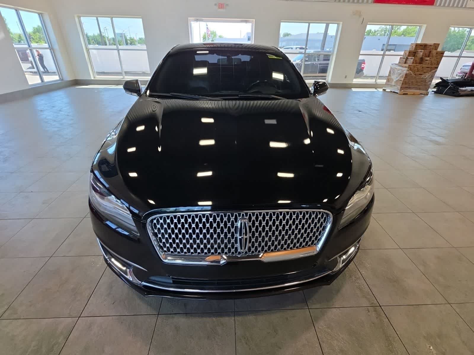 Used 2018 Lincoln MKZ Premiere FWD image 4