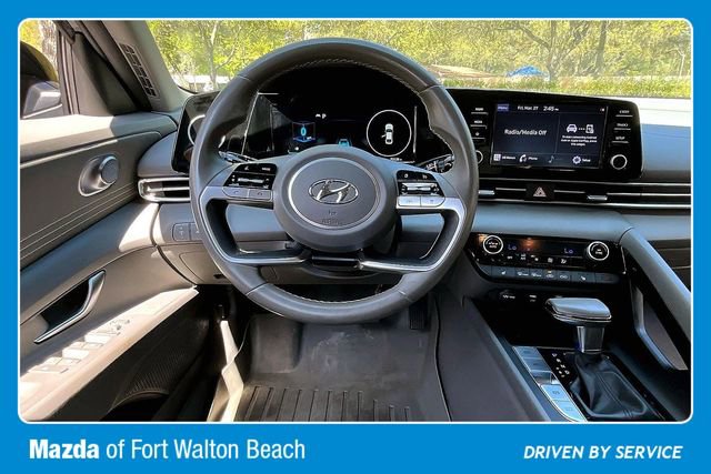 Used 2021 Hyundai Elantra SEL w/ Convenience Package image 8