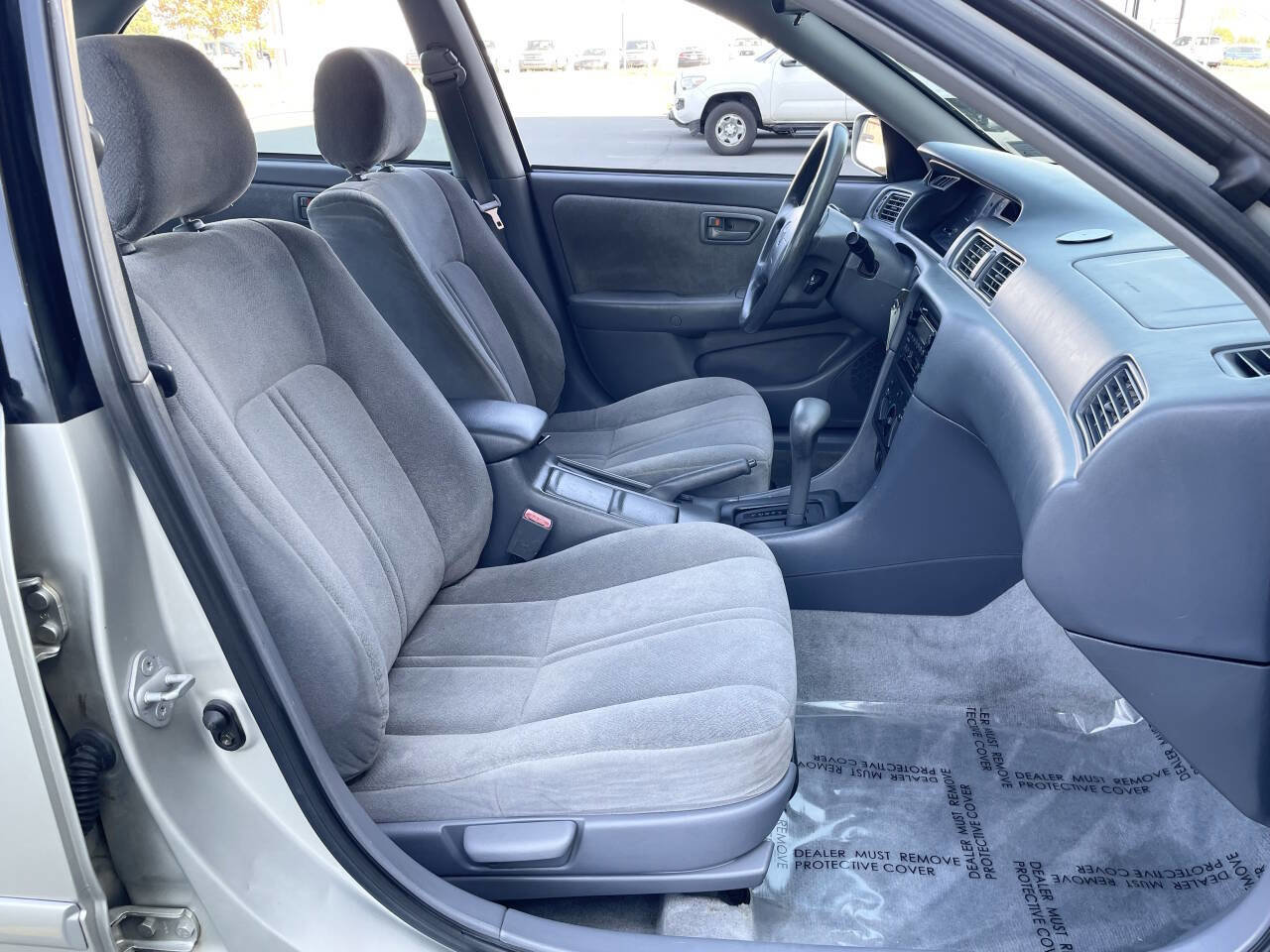Used 2000 Toyota Camry CE image 23