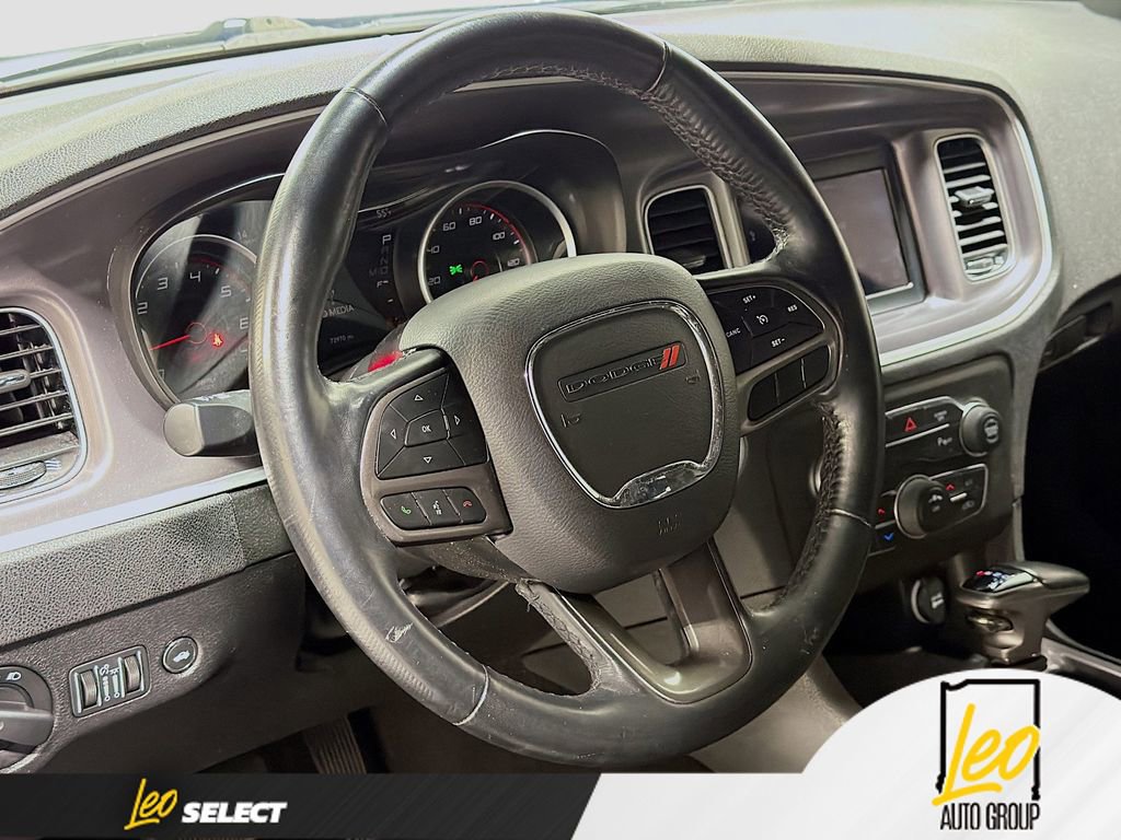 Used 2022 Dodge Charger SXT w/ Leather Interior Group image 11