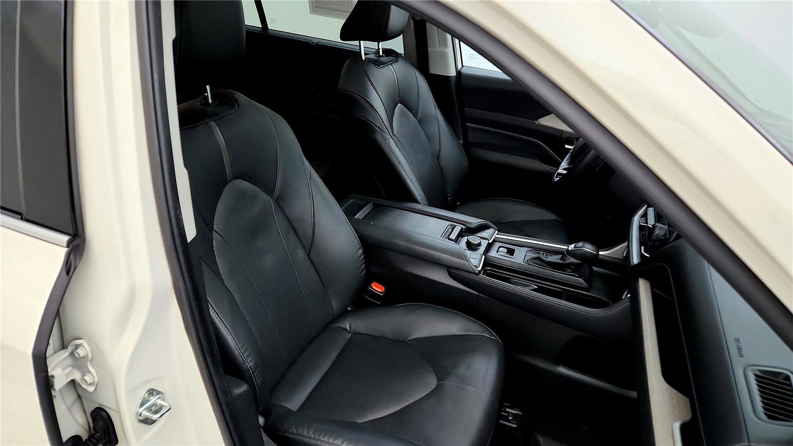 Used 2024 Toyota Grand Highlander Platinum image 27