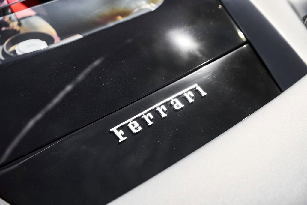 Used 2020 Ferrari F8 Tributo image 12