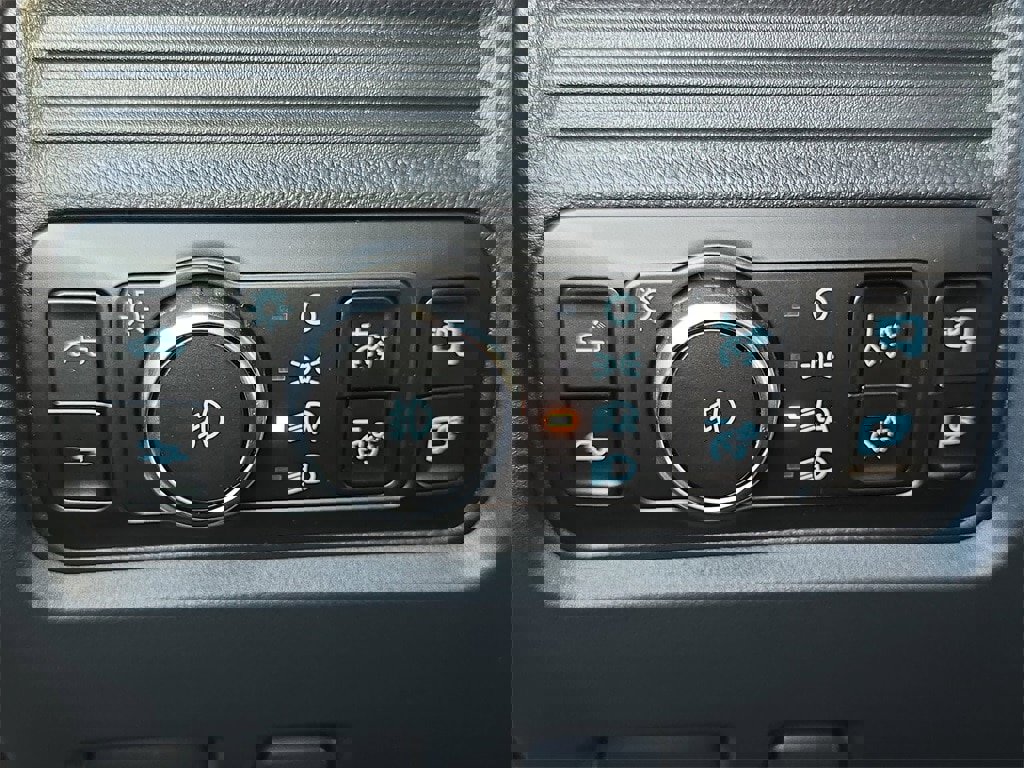 New 2026 Ford F250 Platinum image 46