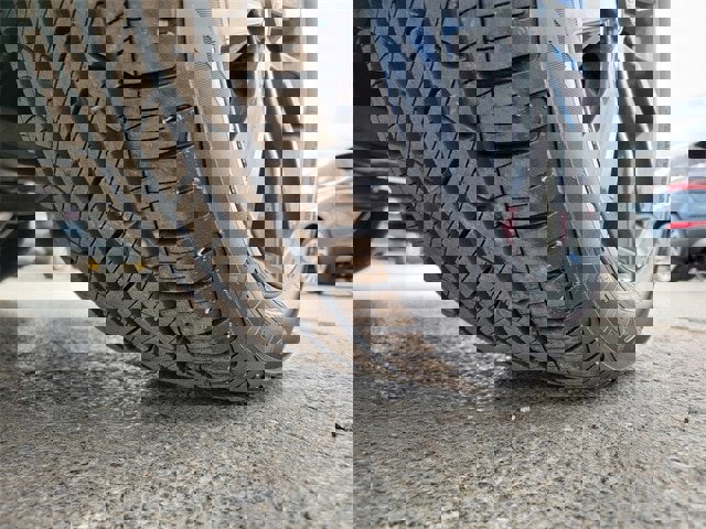 Certified 2019 Ford Explorer XLT w/ Equipment Group 202A image 18